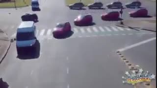 نظم در شهر. تردد ماشین ها (حتما ببینید)