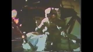 انداختن چکش و اچار بر روی سطح ماه