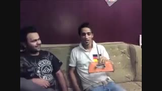 کسی که ادای خواننده هارو در میاره