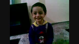 مهدی شکلات رابیشترازهمه چی دوست داره