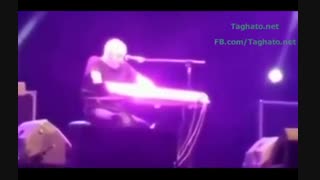 مرگ خواننده معروف