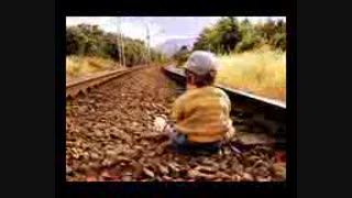 خنده دارشوت کردن بچه عین توپ فوتبال