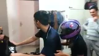 دختر بازی در خوابگاه