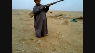 تیر اندازی بچه عرب