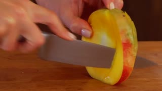 آموزش نحوه انواع برش دادن و قطعه قطعه کردن انبه