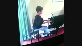 پیانو زدن ااستاد در 13 سالگی