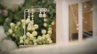 هان هیو جو در تبلیغ انگشتر