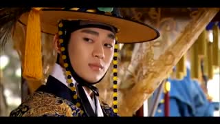 کلیپ ماه و خورشید(ماه در آغوش خورشید)