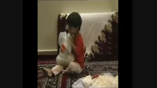 قران خوانی فاطمه معصومی مهر در2/5 سالگی(متولد 1381)