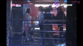 پشت صحنه بوسه اول سریال شکارچی شهر و زورآزمایی کیم نانا!