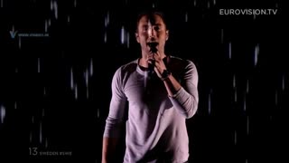 قطعه قهرمانان-مانس زملرلو خواننده پاپ 28 ساله موسقی پاپ و مجری تلویزیون