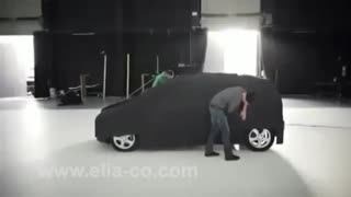 تکنولوژی تلویزیون شهری بروی مرسدس بنز نامرئی