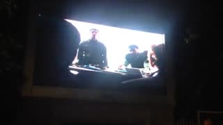 تلویزیون شهری دات پیچ ١٠ خارج سالن شرکت ایلیا