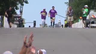 مسن ترین پیرزن با 92 سال سن که توانست دو ماراتون را به پایان برساند