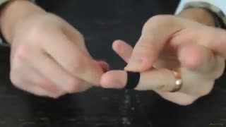 روش درآوردن انگشتری که در انگشت گیر کرده !