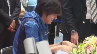 اوپا مین هو در بین طرفداراش