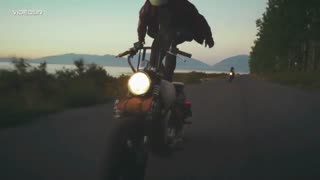 موتور سواری بسیار زیبا