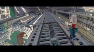 اینم پریدن از روی بلنترین برج دبی