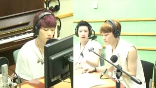 Sukira - Baekhyun & Chen 빨래 Live -
