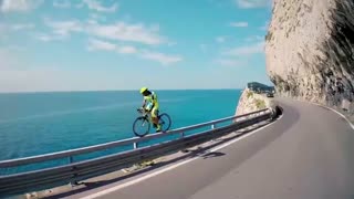 حرکات فوق العاده جذاب  و مهیج با دوچرخه توسط براموتی دوچرخه سوار