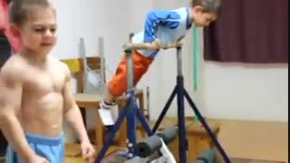 بدن ساز به این میگن...(خیلی جالب)...