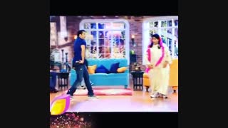 تبلیغ کمدی نایت ویت کاپیل