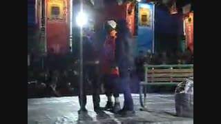 نمایش خیابانی بالاتر از خطر