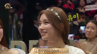 سوزی  در مراسم اهدای جایزه