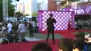 لی مین هو روی فرش قرمز  16 جولای 2015