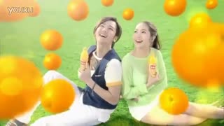 یه ویدیو تبلیغاتی دیگه از سوکی برای آب پرتقال به همراه پارک مین یانگ