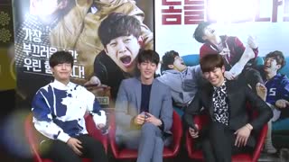 مصاحبه کیم ووبین , لی جونهو و کانگ هانیول(بازیر نویس)