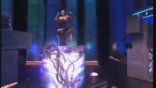 خخخخ!وسط استخرِ مارها آواز خووندن!!!!!بامزه!!!!