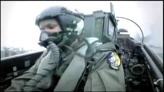 خلبان زن F-14  در ناو هواپیمابر آمریکا