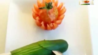 تزیین با خیار و گوجه