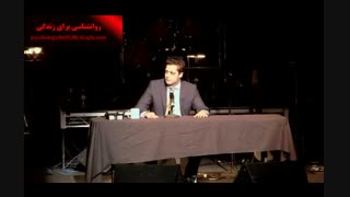 تقلید دکتر هلاکویی توسط پسرانش