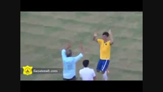 گل دوم بازی تیم صنعت نفت ابادان  ایرانجوان بوشهر   نفت ابادان0:2 ایرانجوان بوشهر