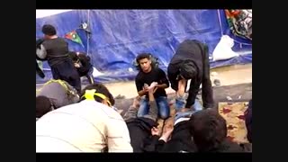 گوشه ای از خدمات برادران عراقی در مسیرنجف - کربلا