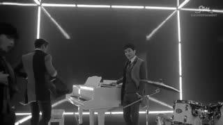 موزیک ویدیو this is love از سوپر جونیور