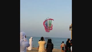 رنگ پاشی نمایشی هواپیماها در دبی