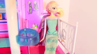 باربی درساحل خانه با دیزنی منجمد السا ( فوق العاده جالب)