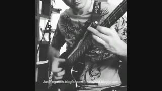 تمرین موسیقی و گیتار زدن محسن یگانه