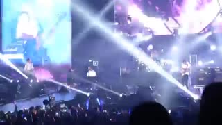 FNC Kingdom in HK Day 2 - CNBLUE singing Can't Stop Partial