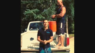 leo howard Ice bucket chalange