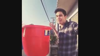 چالش سطل آب یخ sam tsui