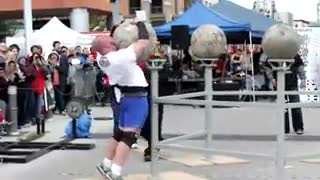 یکی نیست بگه مگه مجبوری