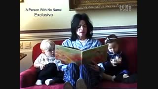مایکل جکسون در حال قصه گفتن