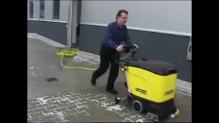 اسکرابر آلمانی - زمین شوی دستی - کفشوی صنعتی