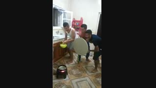 پسرا دست و پا چلفتی