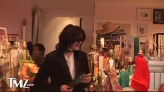 Michael jackson shopping oktober23 - 2008