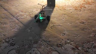 ربات جستجو گر نور باقابلیت پرهیز از  برخورد باموانع